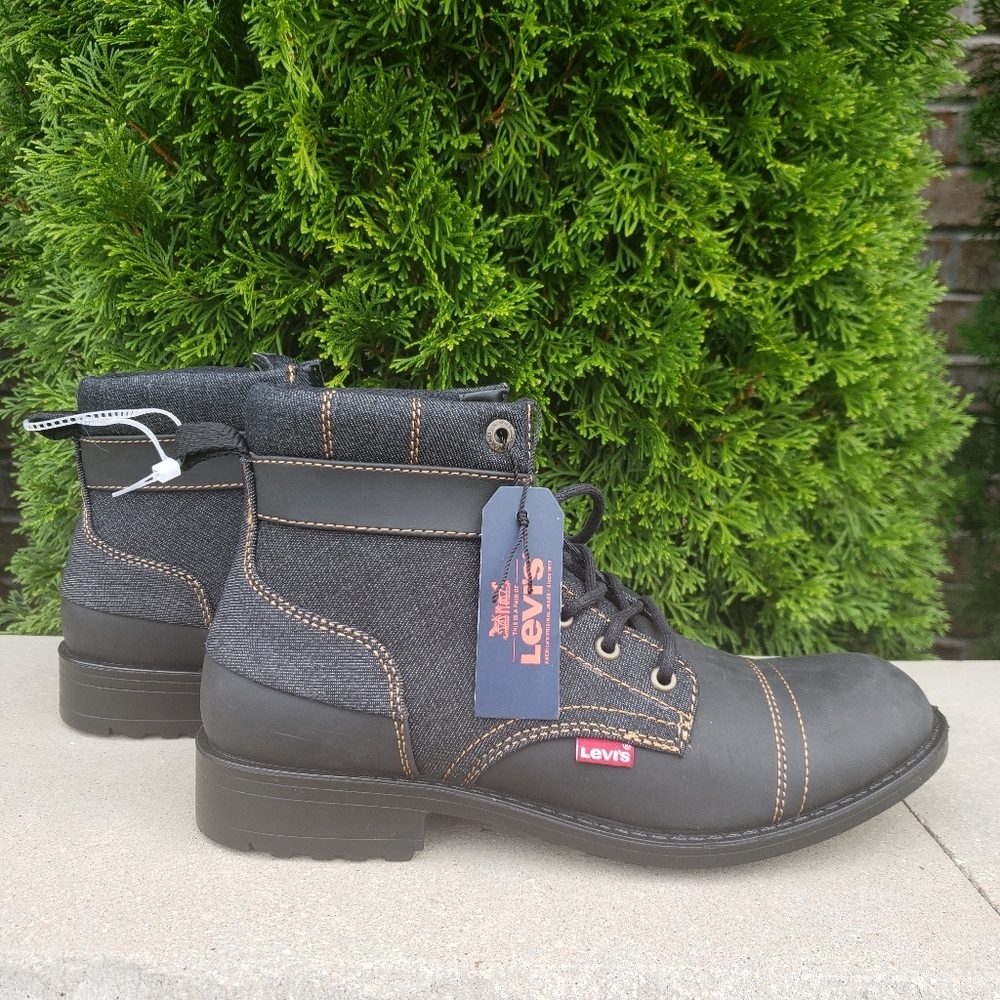NWT LEVI'S Lace-up High-top Denim/Leather Boots